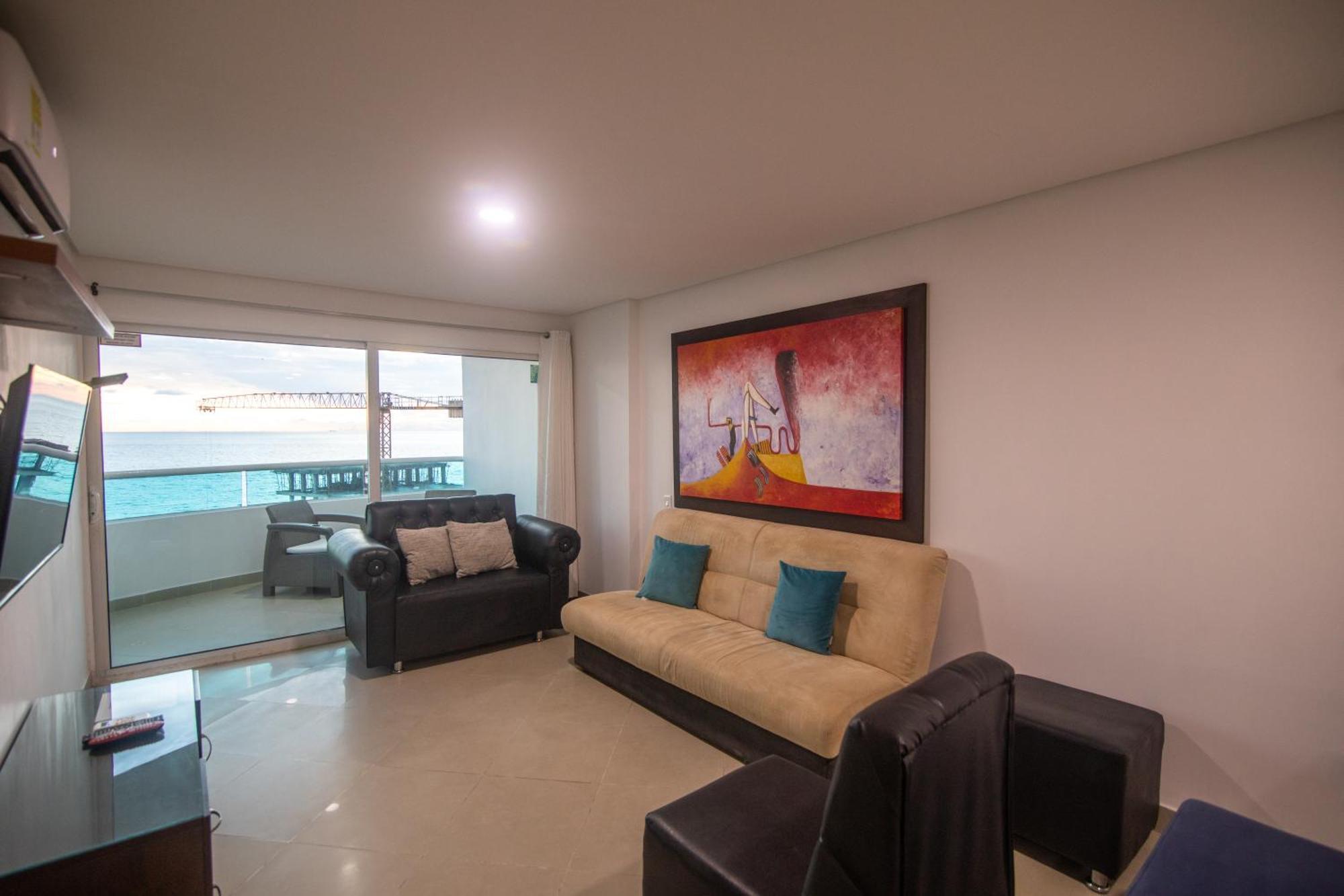 2b/2b Gorgeous Sunsets-ocean View -pool Cartagena