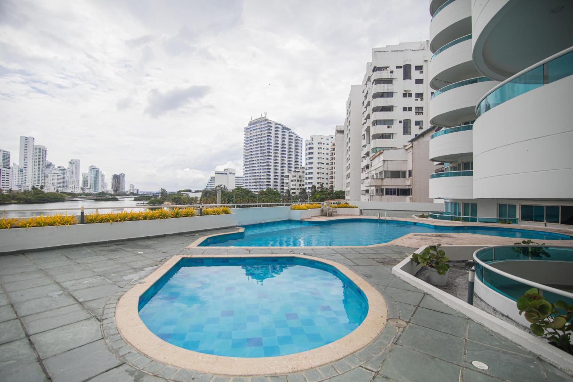 2b/2b Gorgeous Sunsets-ocean View -pool *