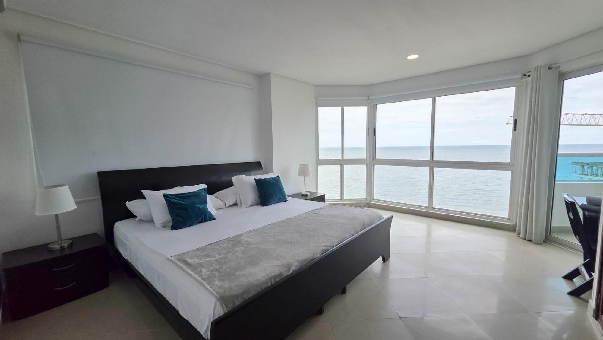 2b/2b Gorgeous Sunsets-ocean View -pool * Cartagena
