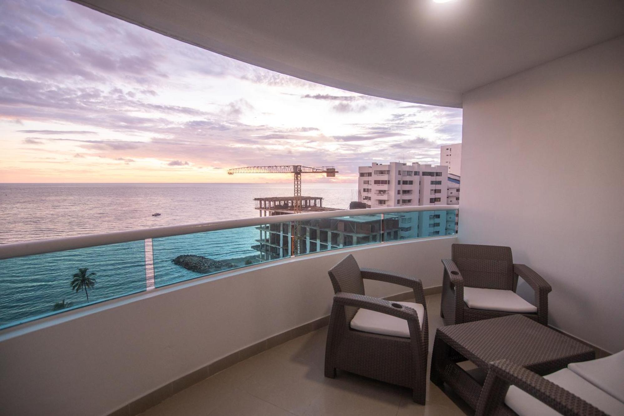 2b/2b Gorgeous Sunsets-ocean View -pool